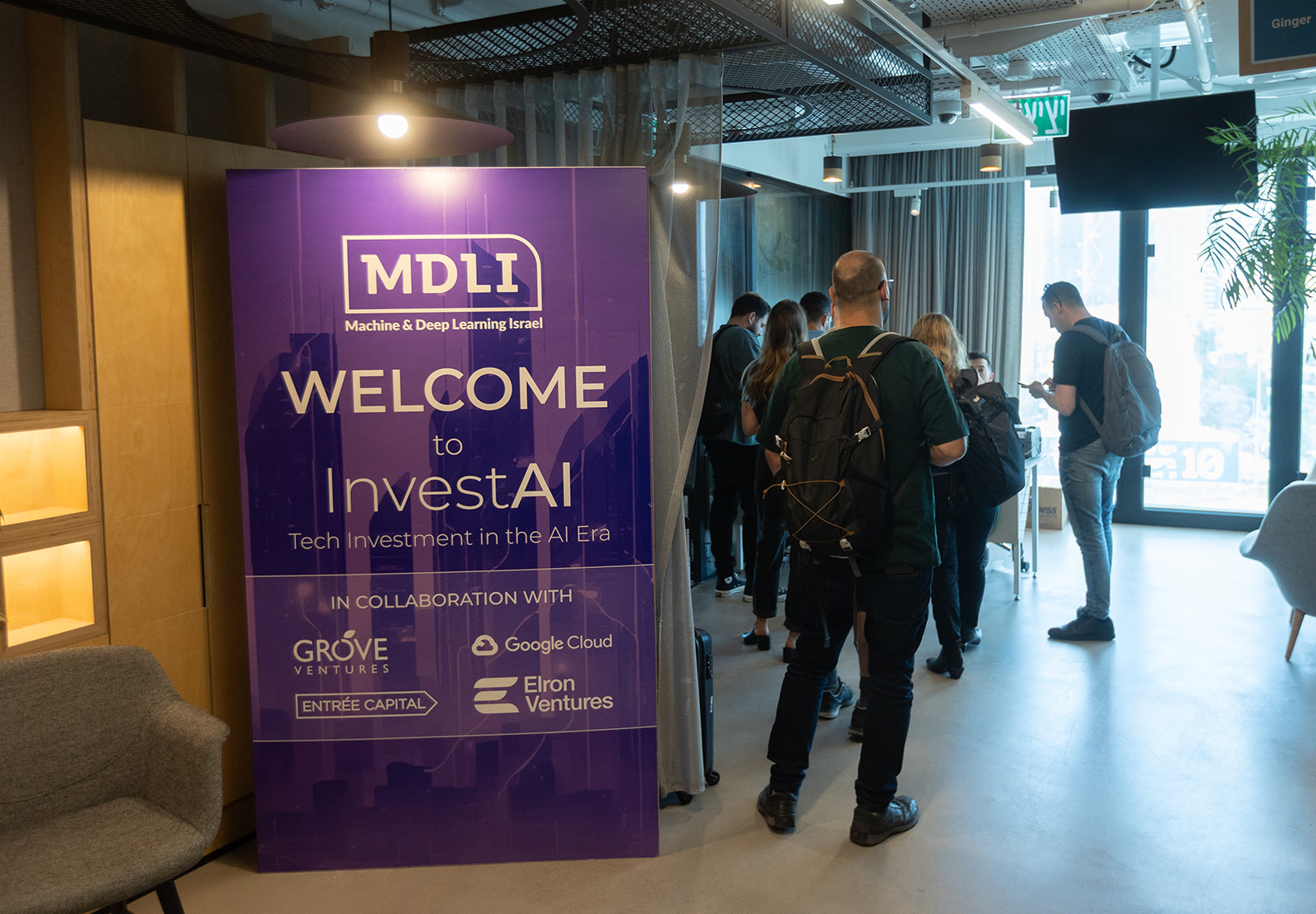 INVEST AI 2025